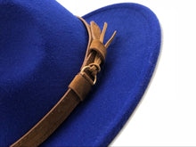 Load image into Gallery viewer, Leather Ribbon Elegant Cap